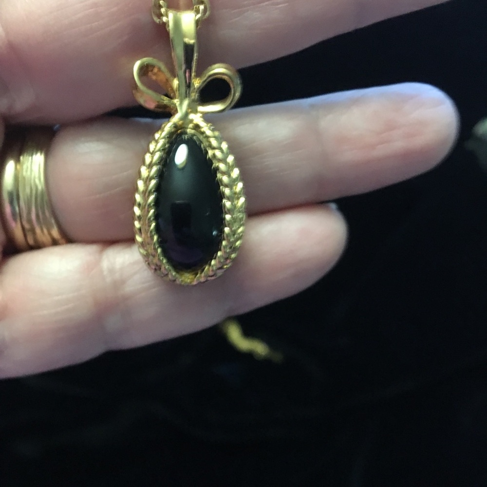 Joan Rivers pendant